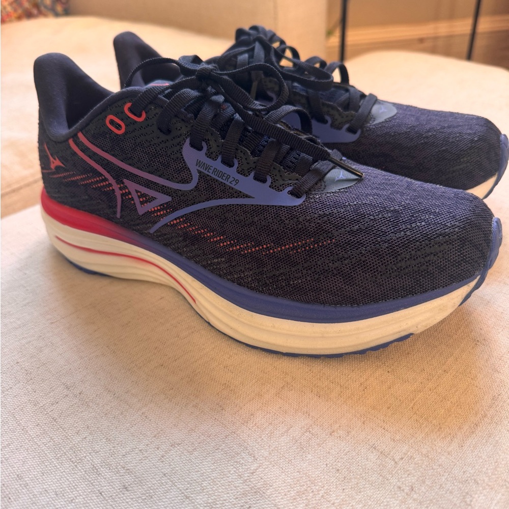 Mizuno Women's Wave Rider 29 Running Shoes -